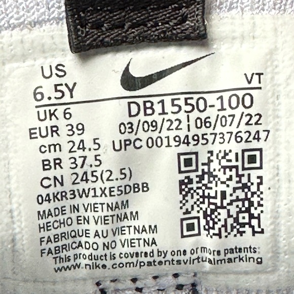 Nike Air Vapormax 2021 FK Flyknit White Black GS 6.5Y - Picture 8 of 8